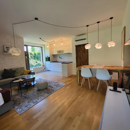 V Praze 6, Sedlec Apartmán